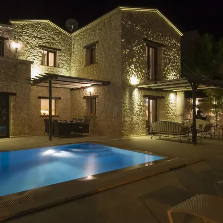 Stone House - %90 Muhafazakar