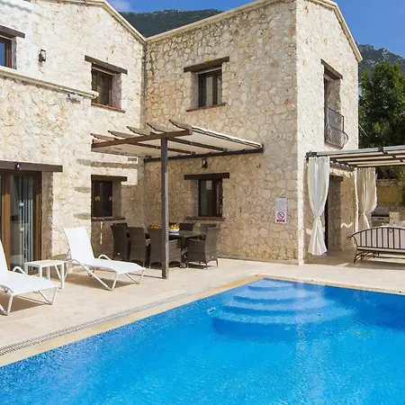 Stone House - %90 Muhafazakar קלקן