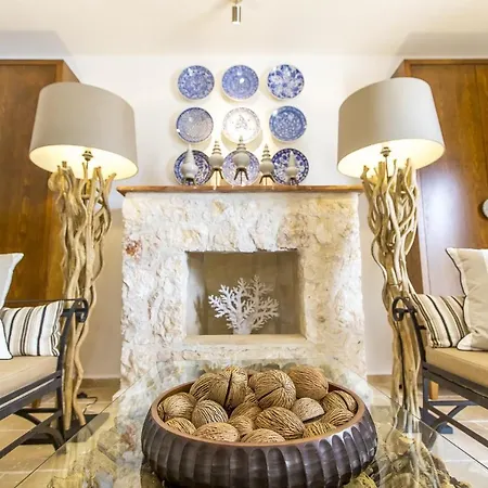 Stone House - %90 Muhafazakar *