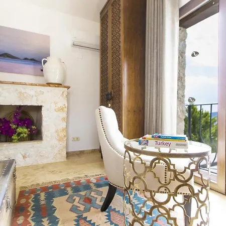 Stone House - %90 Muhafazakar קלקן