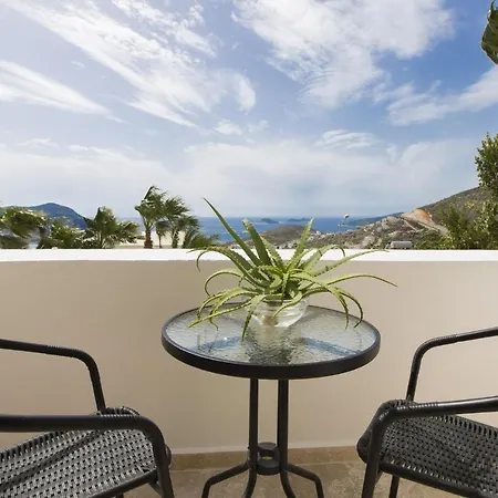 Stone House - %90 Muhafazakar קלקן