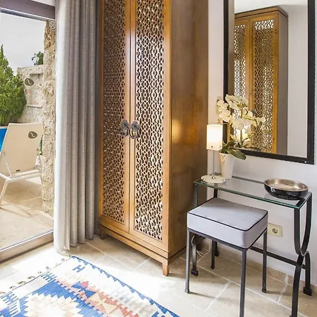 Villa Stone House - %90 Muhafazakar